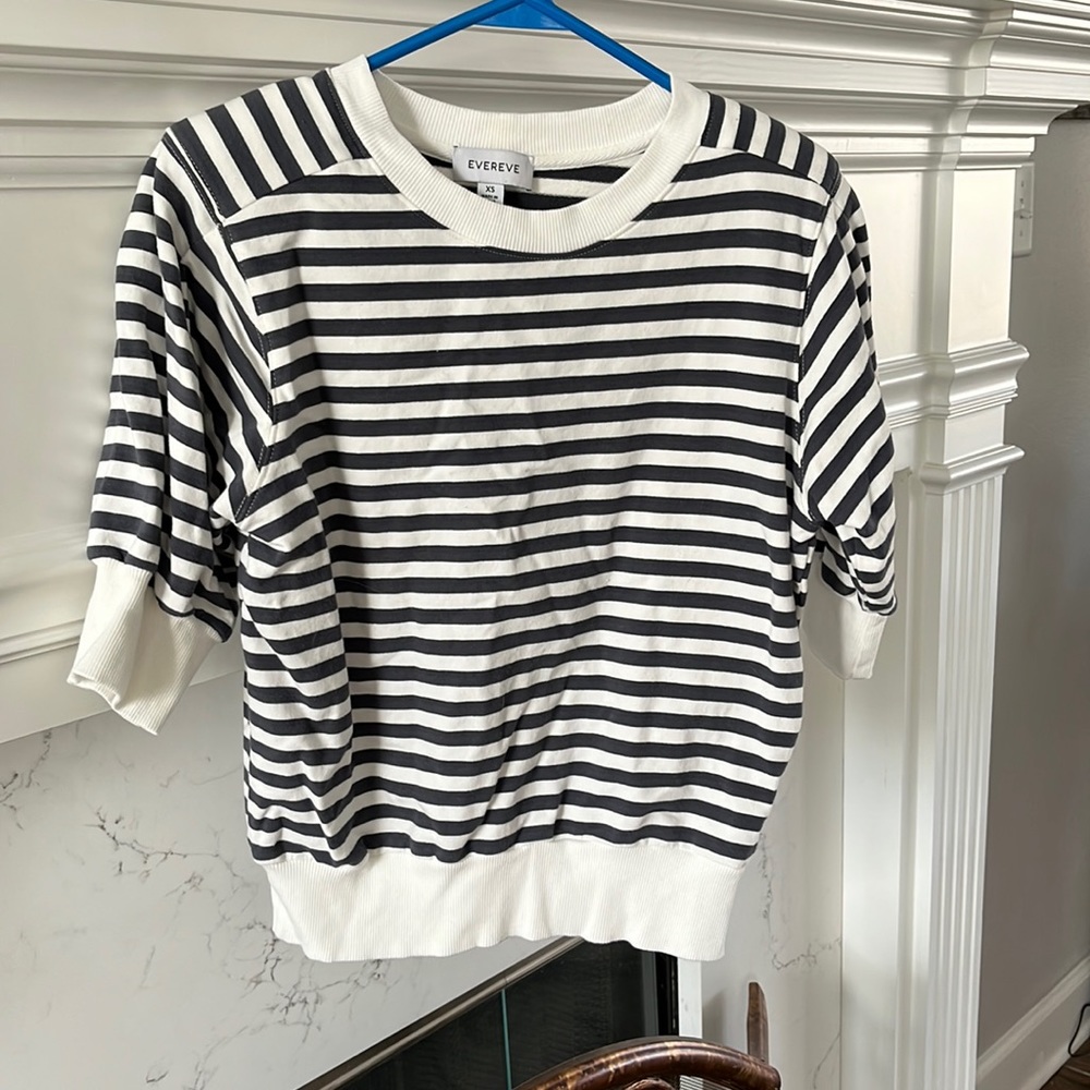 Evereve short sleeve shirt XS
